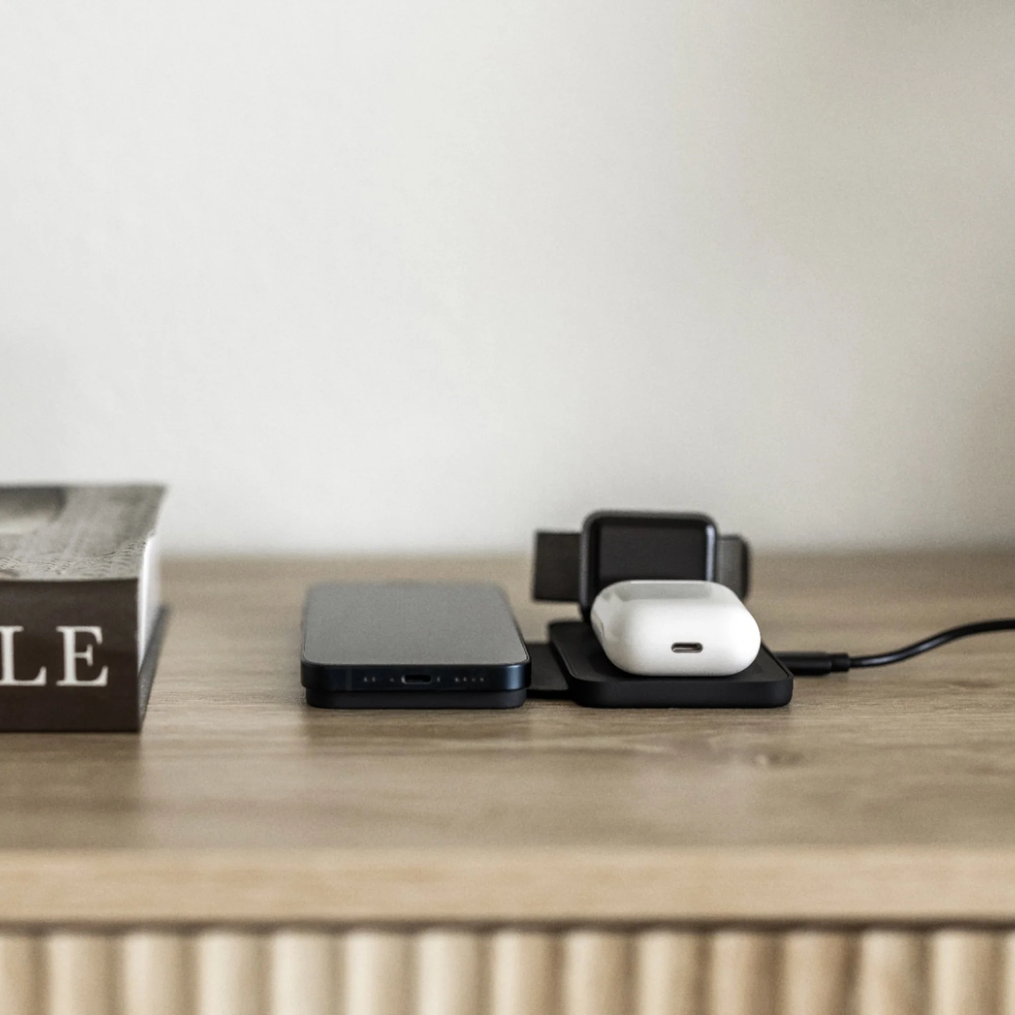Apollo 3-in-1 Apple Charger - Image 20