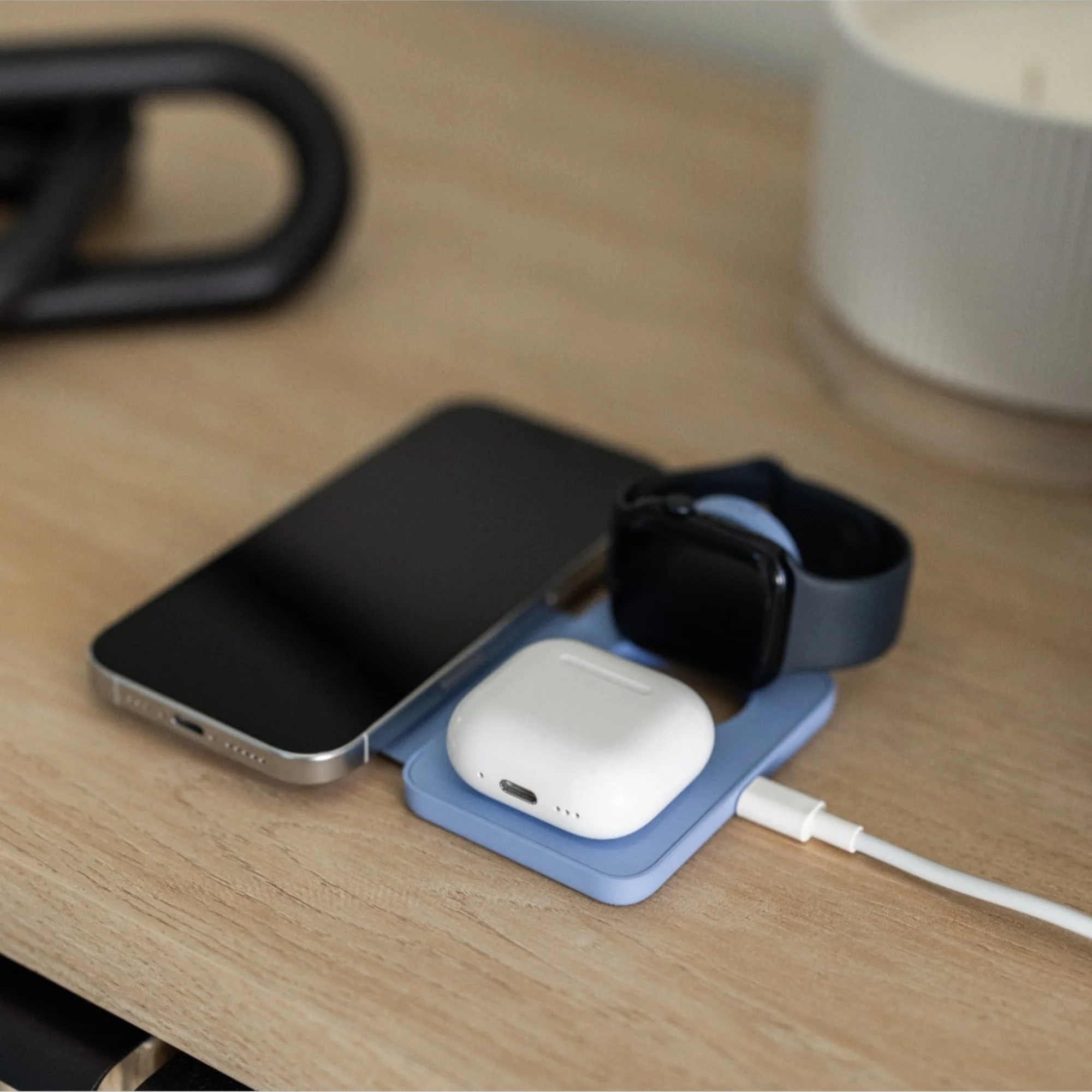 Apollo 3-in-1 Apple Charger - Image 35