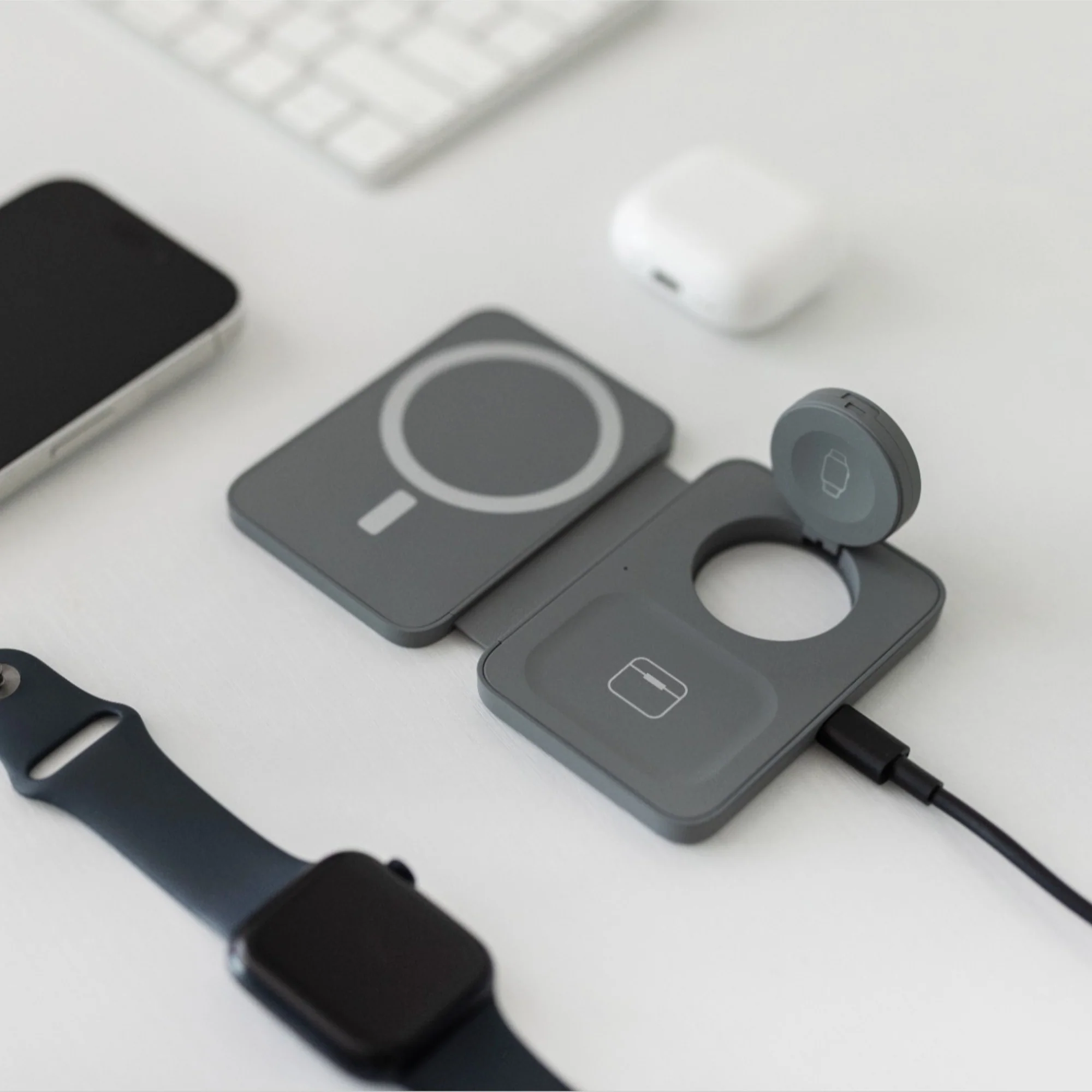 Duo Pack - Apollo 3-in-1 Apple Chargers - Image 127