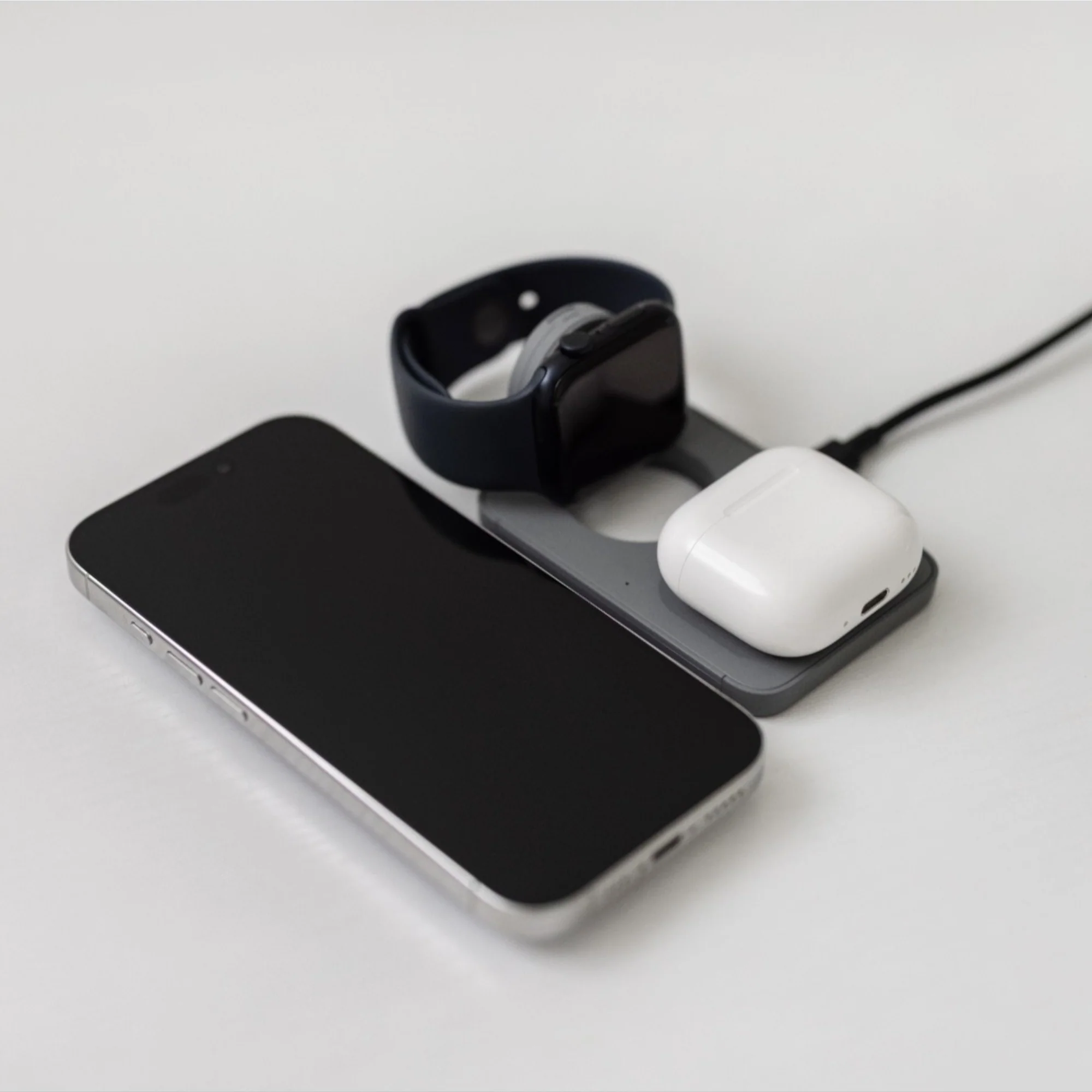 Duo Pack - Apollo 3-in-1 Apple Chargers - Image 128