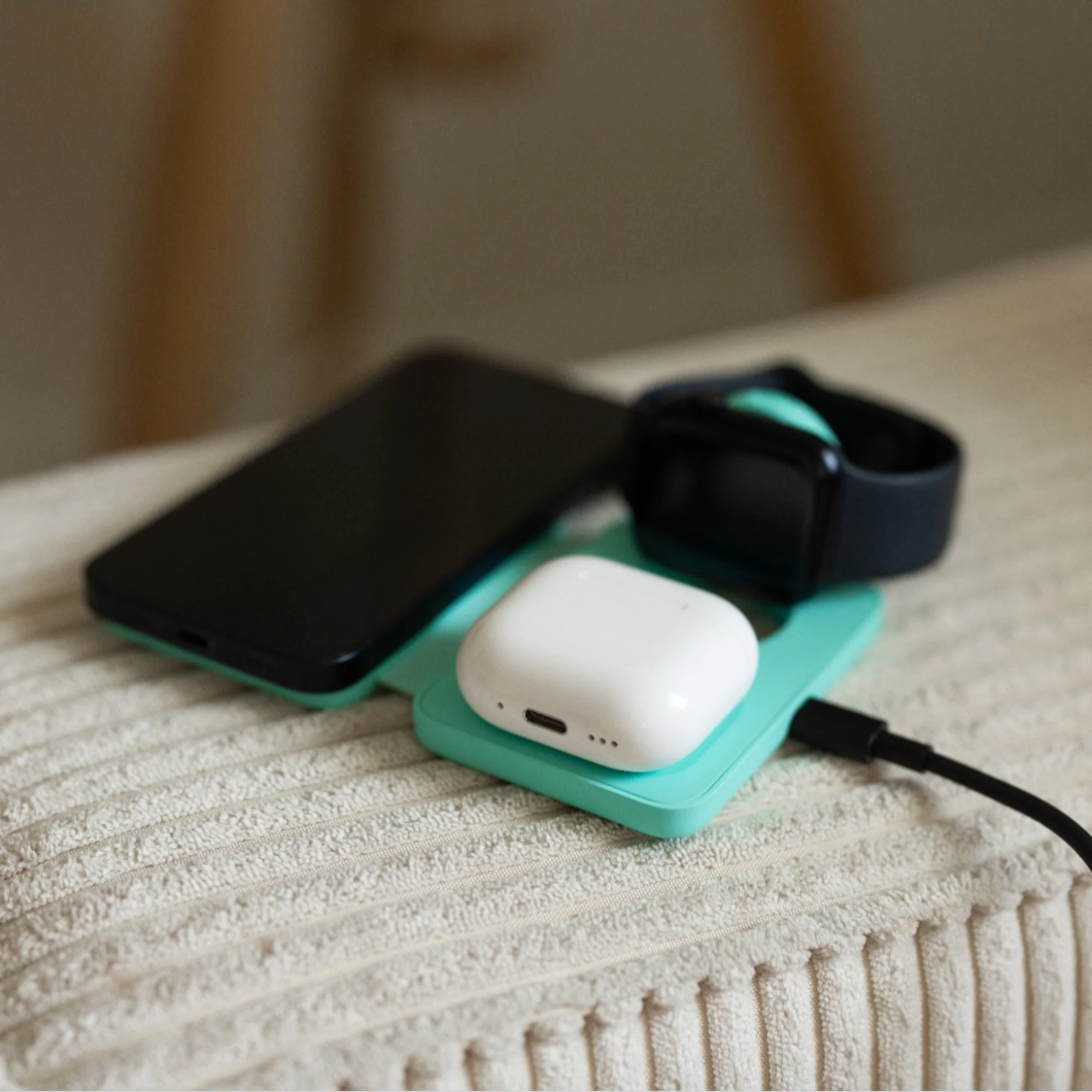 Duo Pack - Apollo 3-in-1 Apple Chargers - Image 81