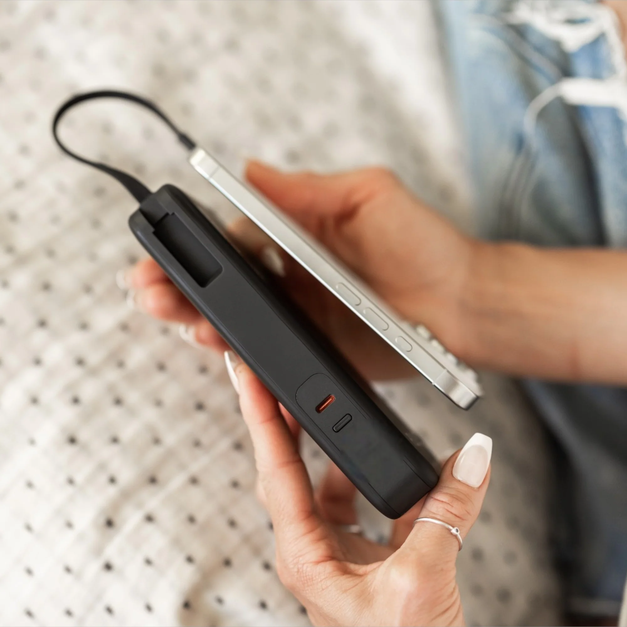 Duo Pack - Lightning 20,000mAh Power Bank - Image 80