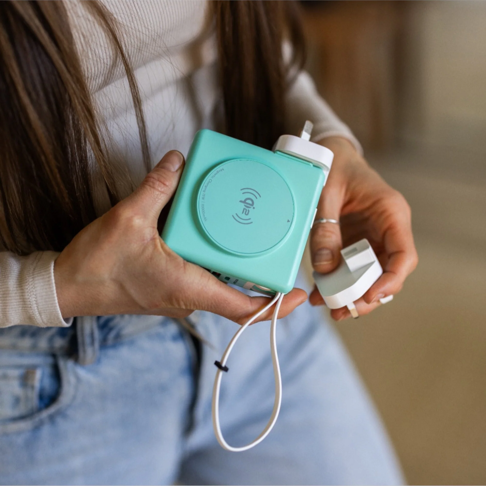 Duo Pack - Universe 5-in-1 Power Bank & Charger - Image 95