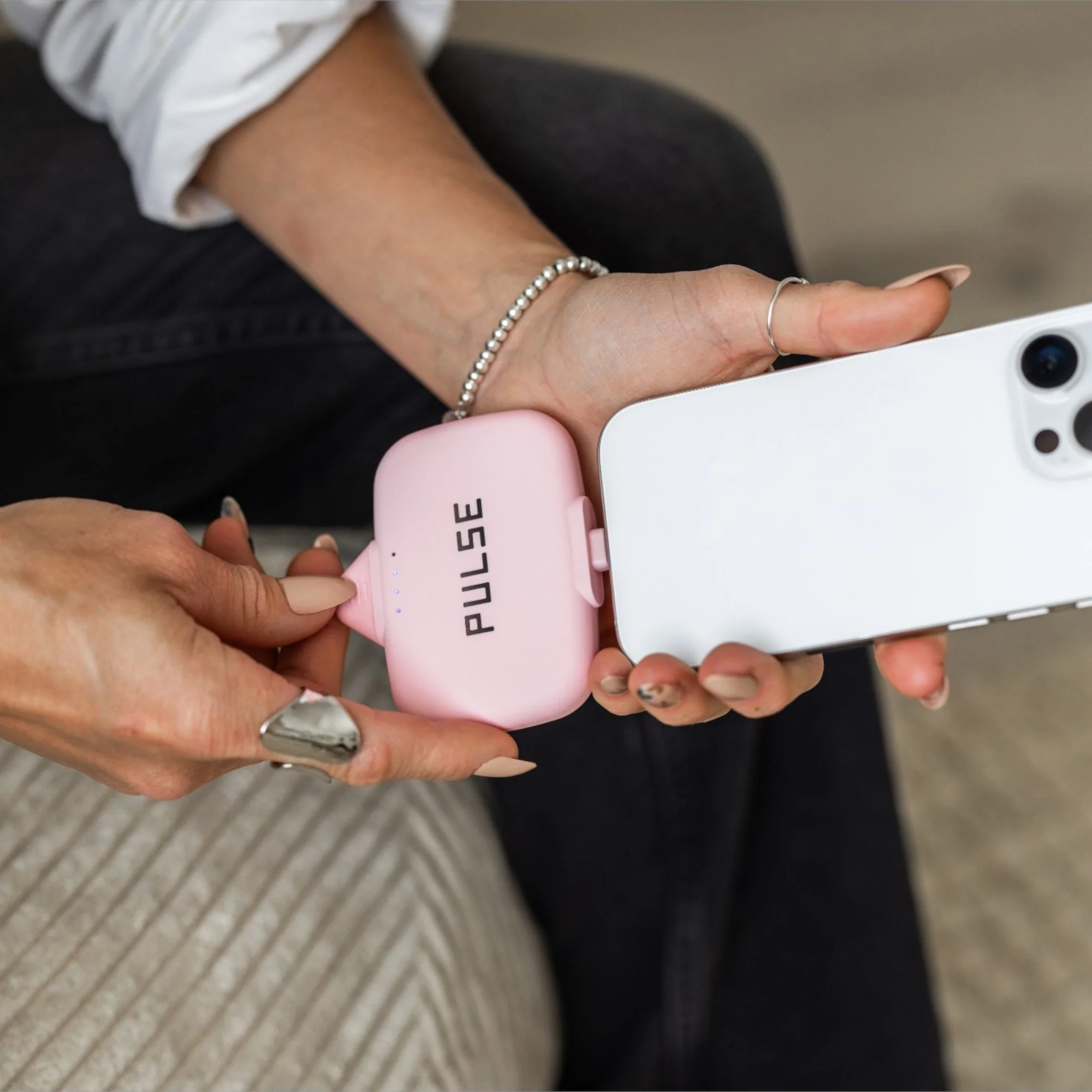 Duo Pack - Venus Portable Universal Chargers - Image 67