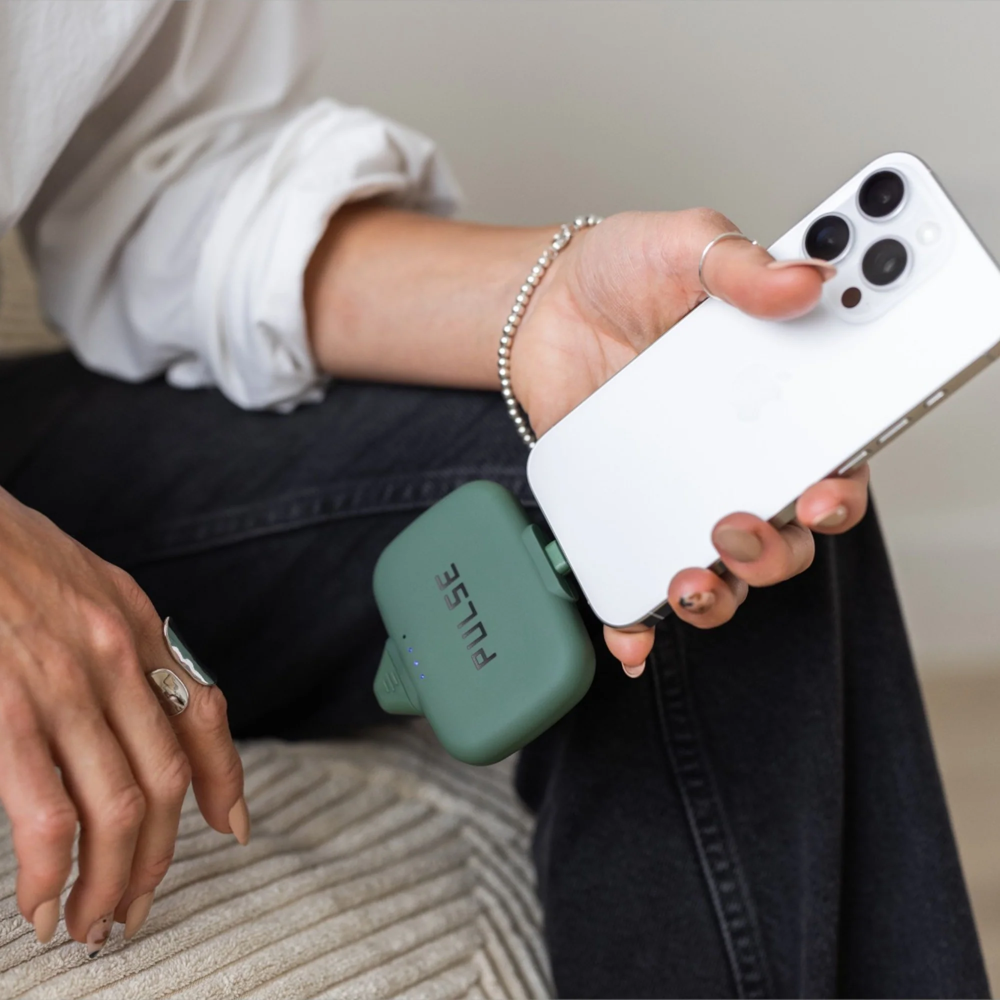 Essential Bundle – Universe, Venus & Fast Charging Cable - Image 21