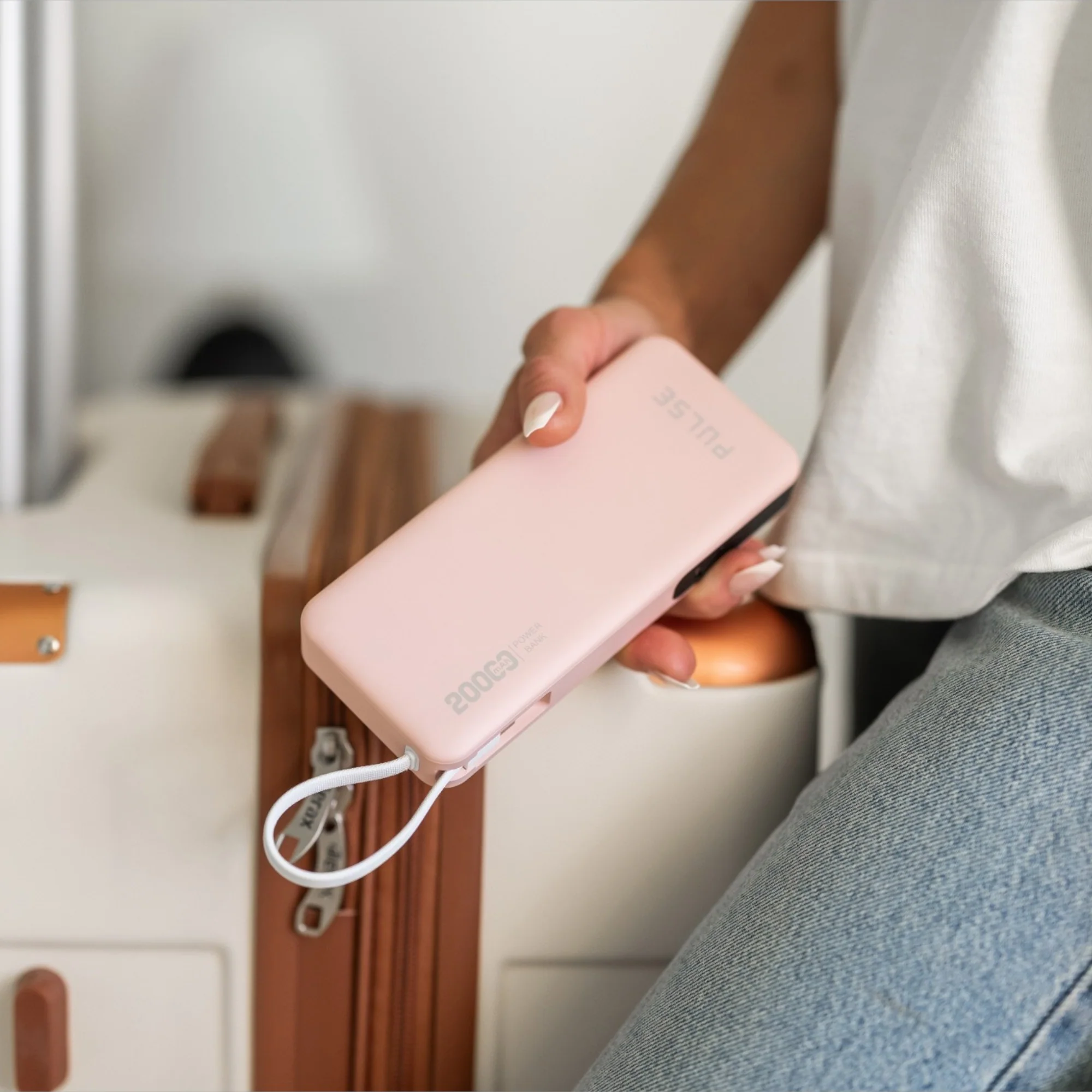 Family Pack - Lightning 20,000mAh Power Bank - Image 11