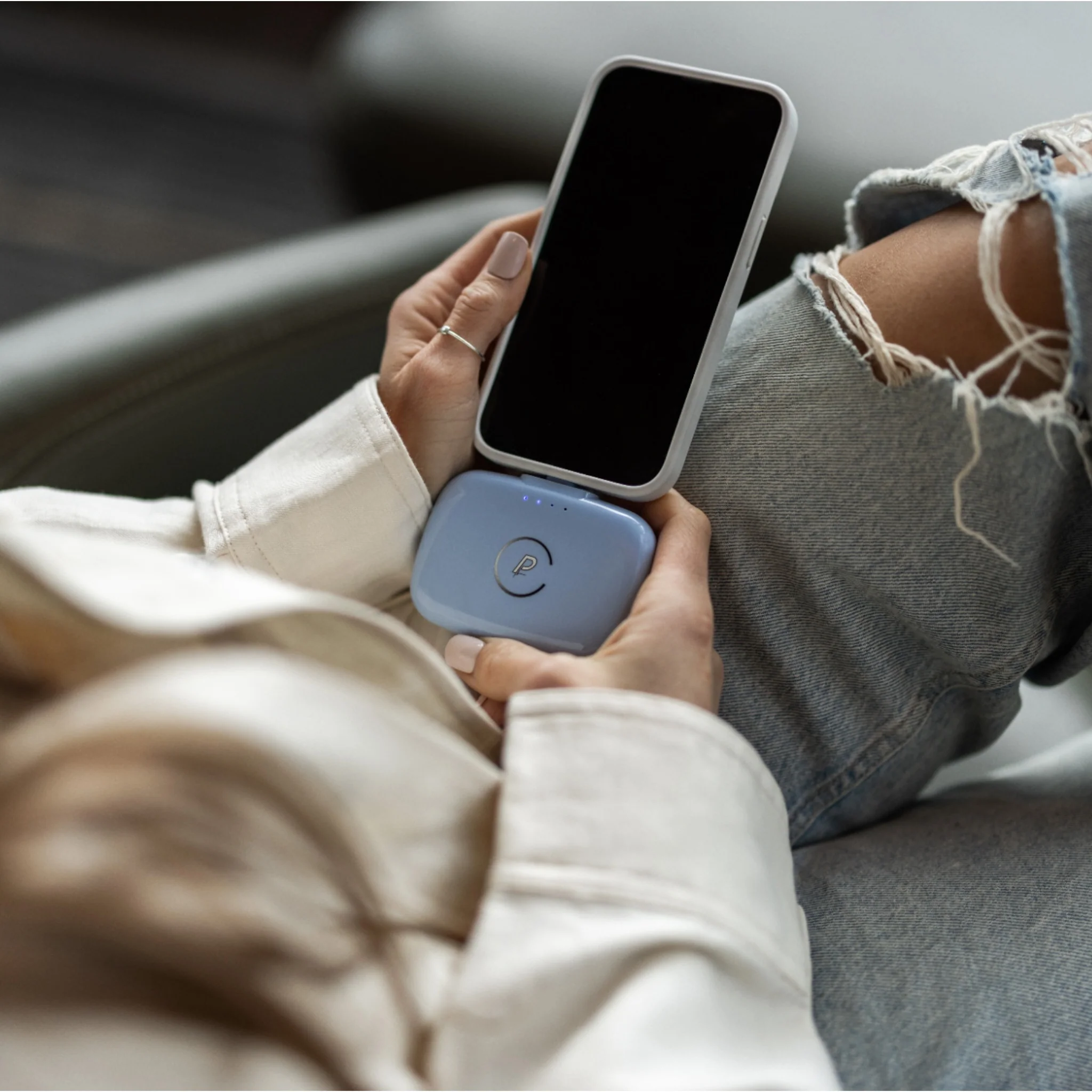 Gravity ANDROID & iPHONE 15 Portable Charger - Image 36