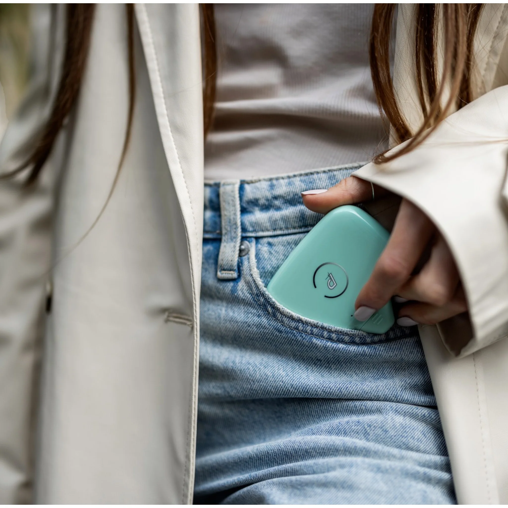 Gravity ANDROID & iPHONE 15 Portable Charger - Image 29