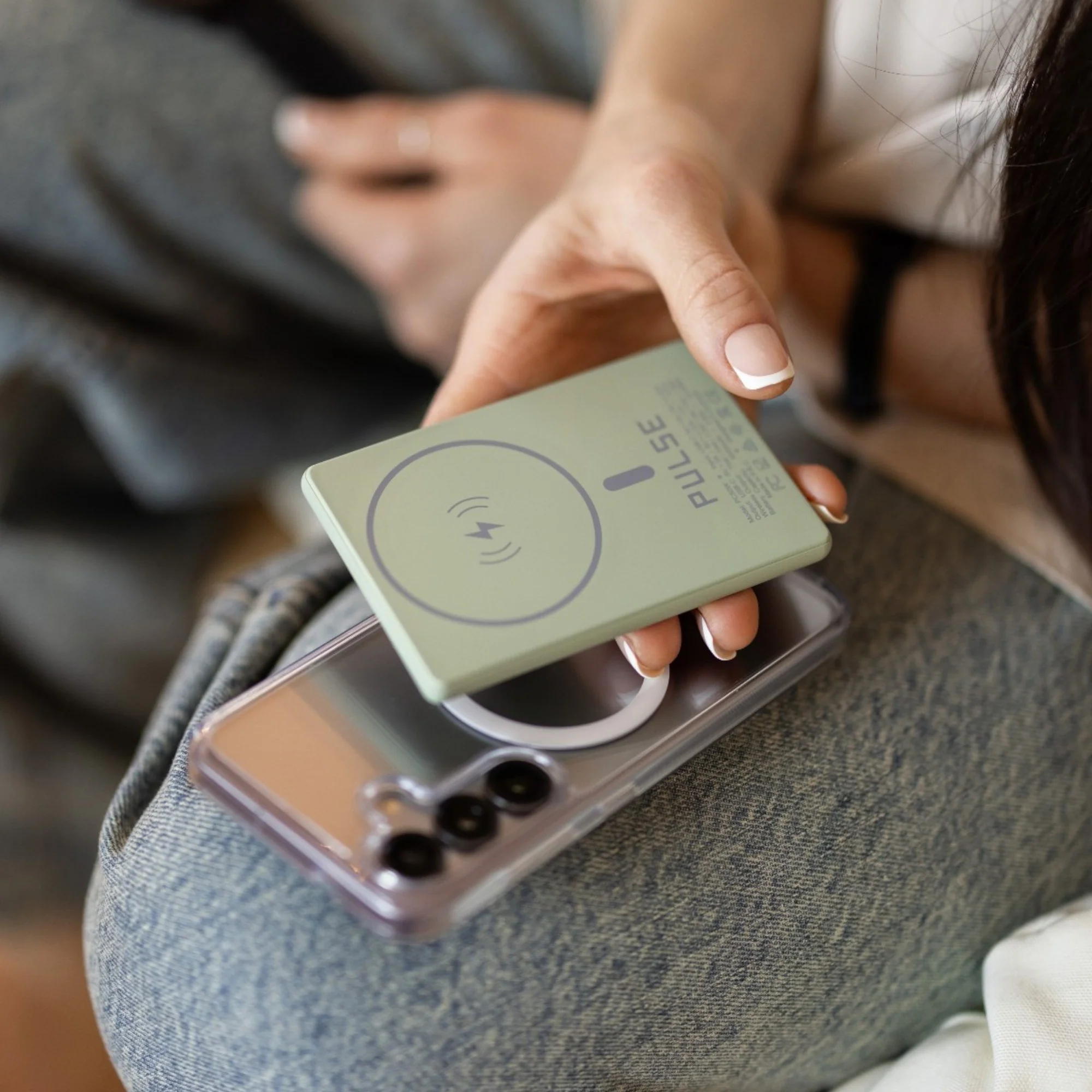 Infinity Magnetic Wireless Charger - Image 120