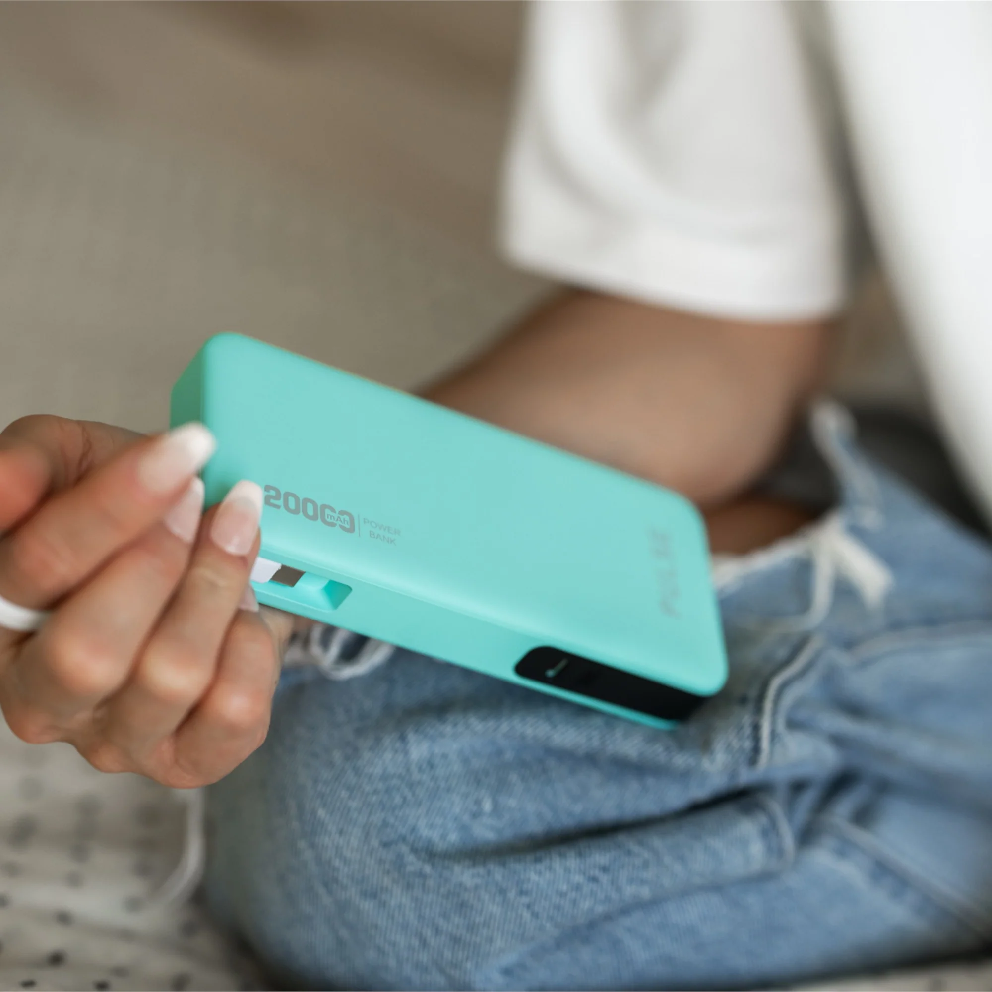 Lightning 20,000mAh Power Bank - Image 49