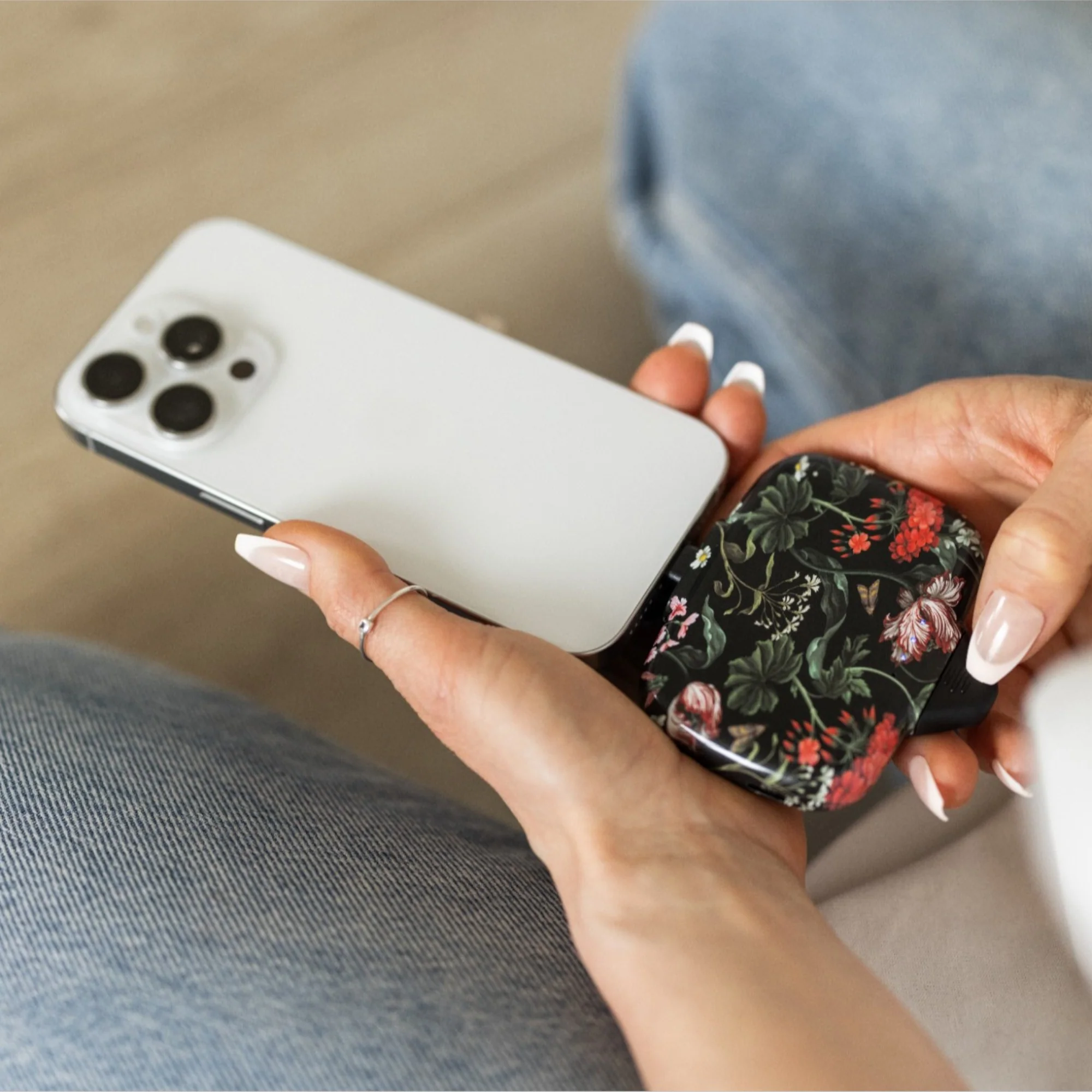 Venus Portable Universal Charger - Image 27
