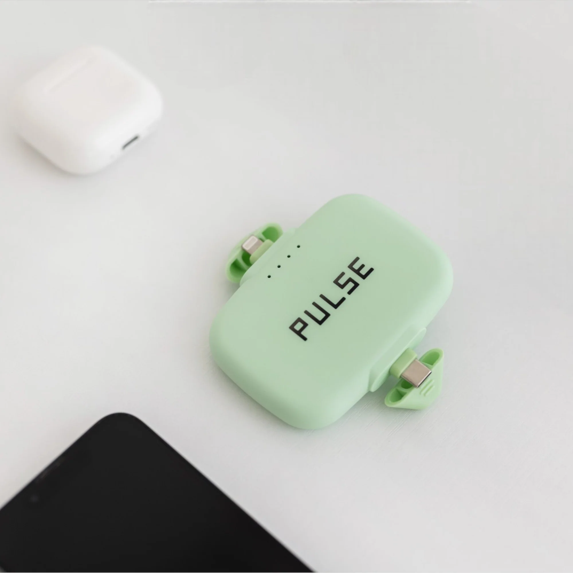 Venus Portable Universal Charger - Image 57